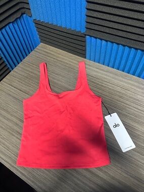 ALO Yoga Bright Red Scoop Neck Tank Top